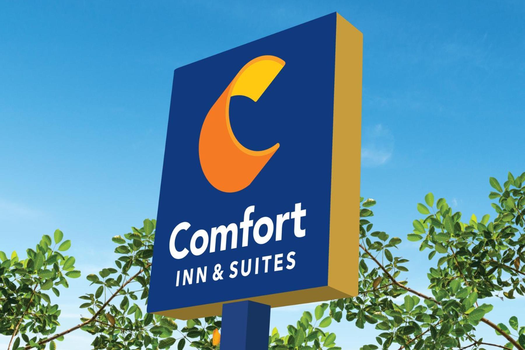 Comfort Inn & Suites Kingston Exterior photo
